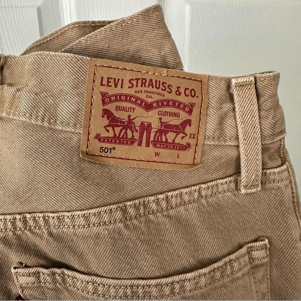 Levi's